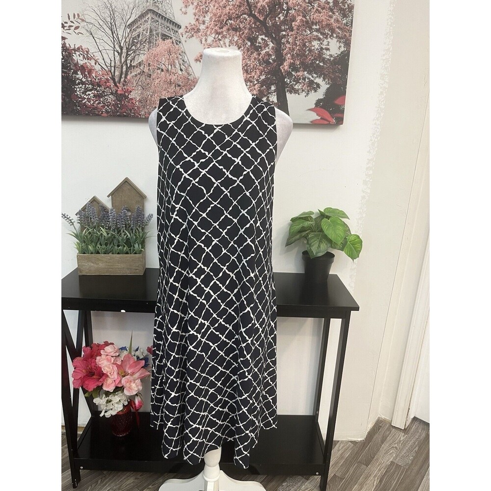 Anne Klein Women’s Shift Dress Size L Geometric Round Neck Sleeveless Pullover
